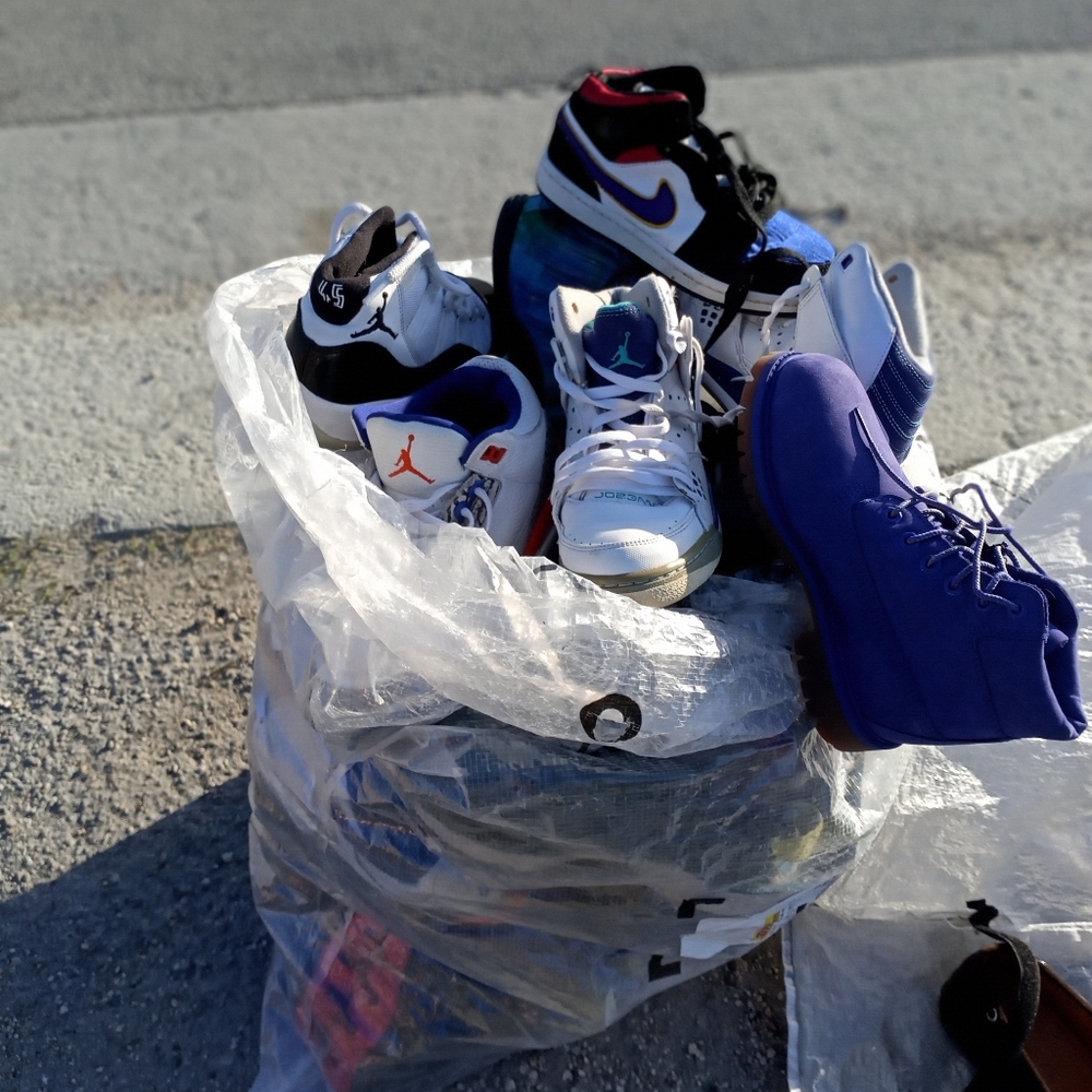 Kids sneakers